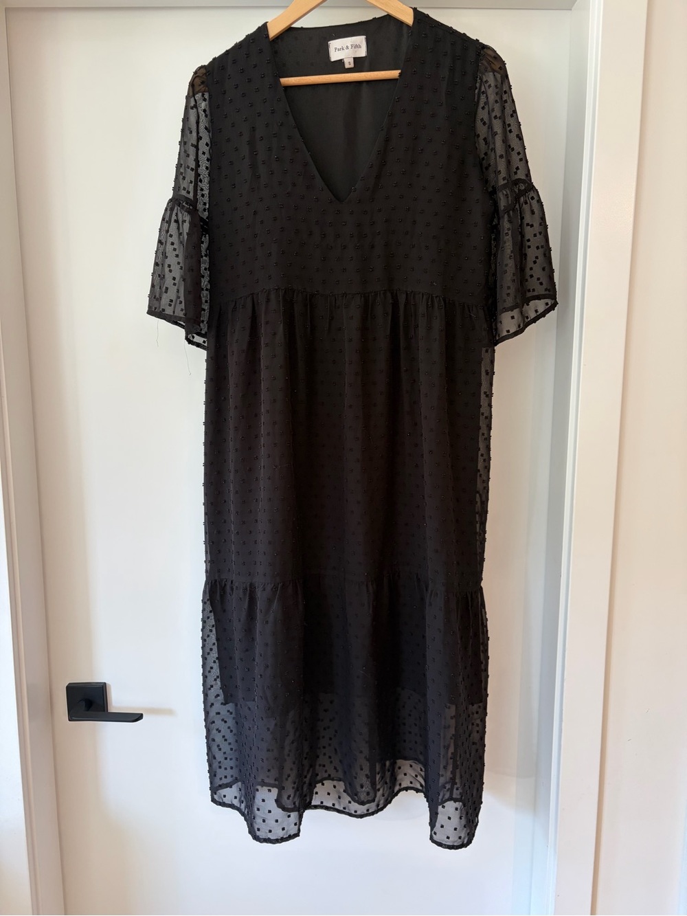 Park & Fifth Canadian brand Black Swiss Dot V-Neck maxi Dress S